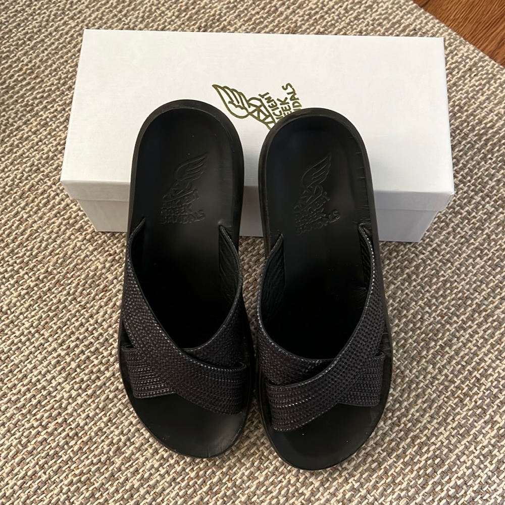 Ancient Greek sandals raffia with rubber soles